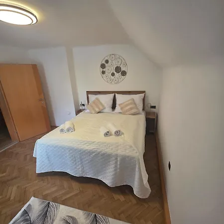 Almblick Apartment