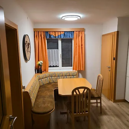 Almblick Apartment